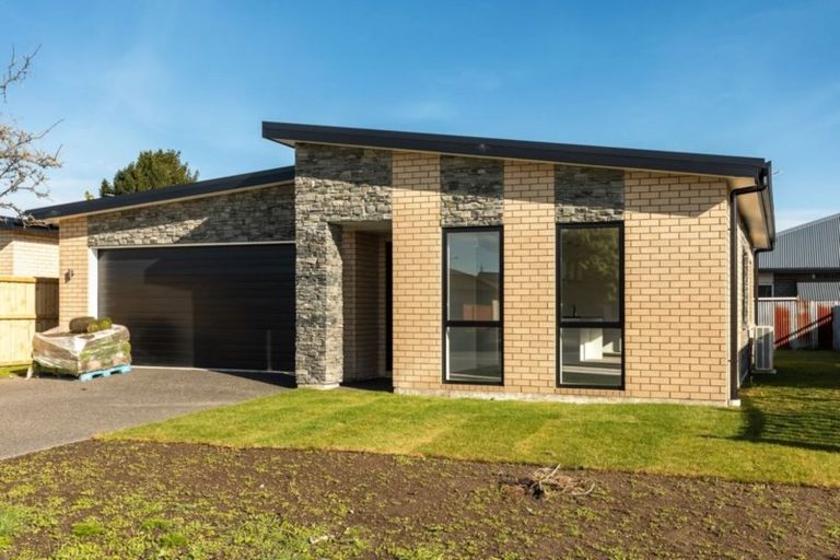 Photo of property in 46b Epsom Road, Sockburn, Christchurch, 8042
