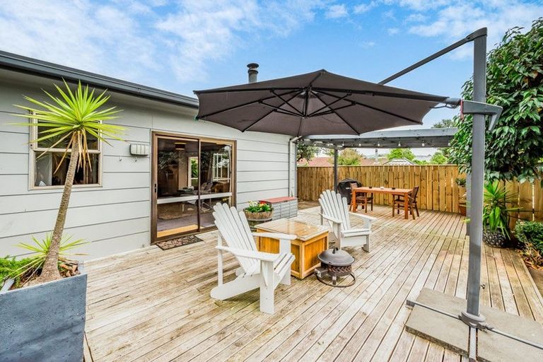 Photo of property in 25 Chums Road, Paraparaumu Beach, Paraparaumu, 5032