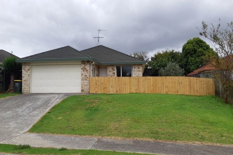 Photo of property in 8 Marblewood Grove, Pukekohe, 2120