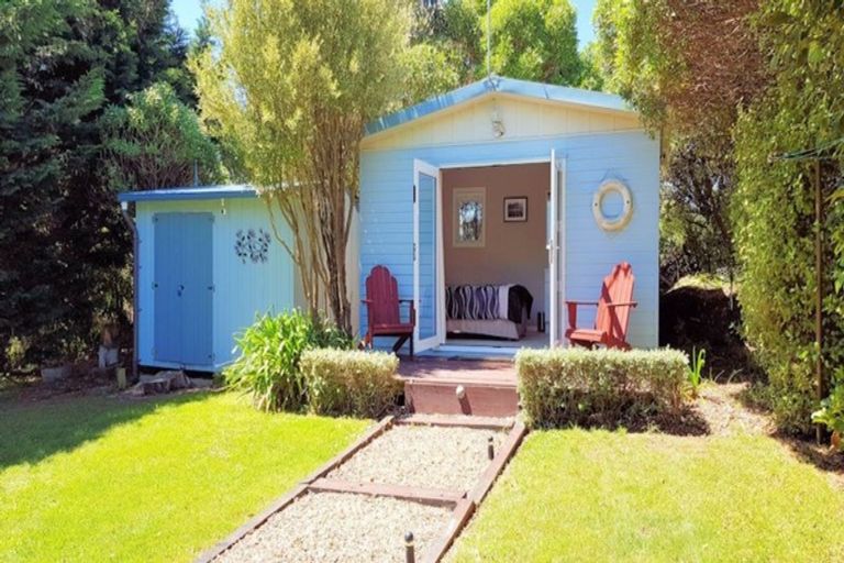 Photo of property in 17 James Drive, Diamond Harbour, Lyttelton, 8971