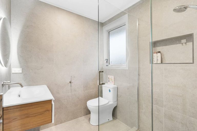 Photo of property in 17 Harrowdale Drive, Avonhead, Christchurch, 8042