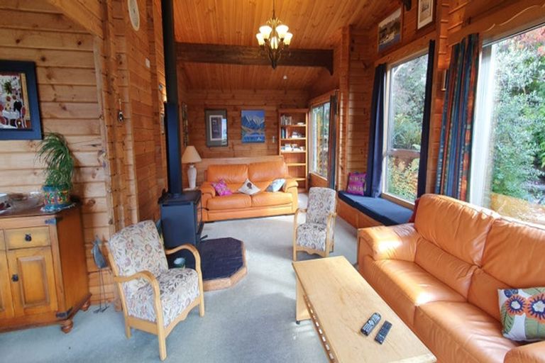 Photo of property in 24 Greenstone Place, Fernhill, Queenstown, 9300