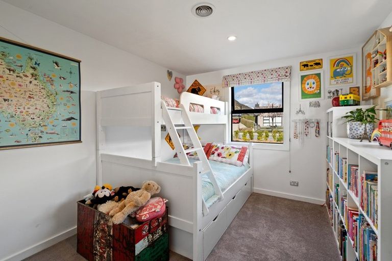 Photo of property in 7 Liverpool Way, Wanaka, 9305