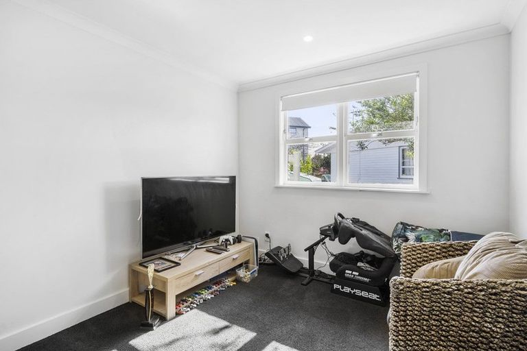 Photo of property in 59 Graham Avenue, Te Atatu Peninsula, Auckland, 0610