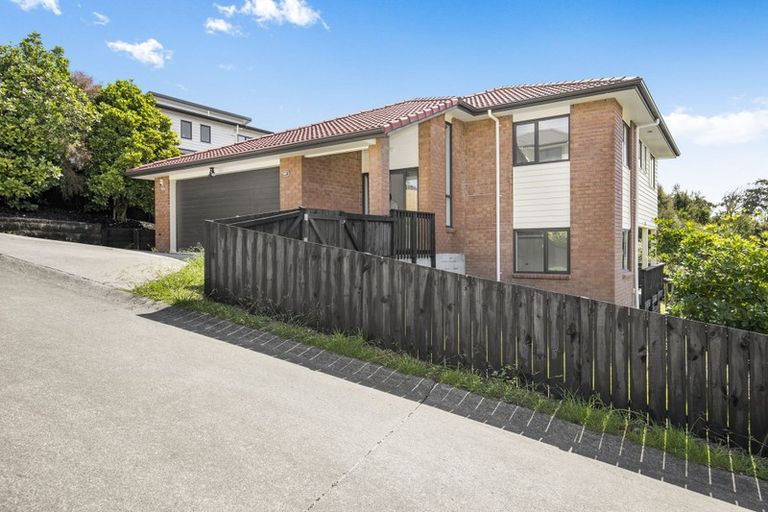 Photo of property in 125 Keri Vista Rise, Papakura, 2110