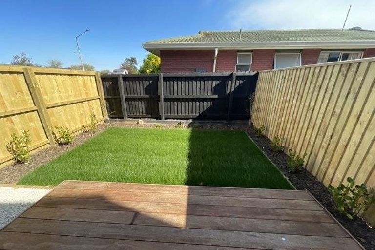 Photo of property in 2/9 Marcroft Street, Woolston, Christchurch, 8062