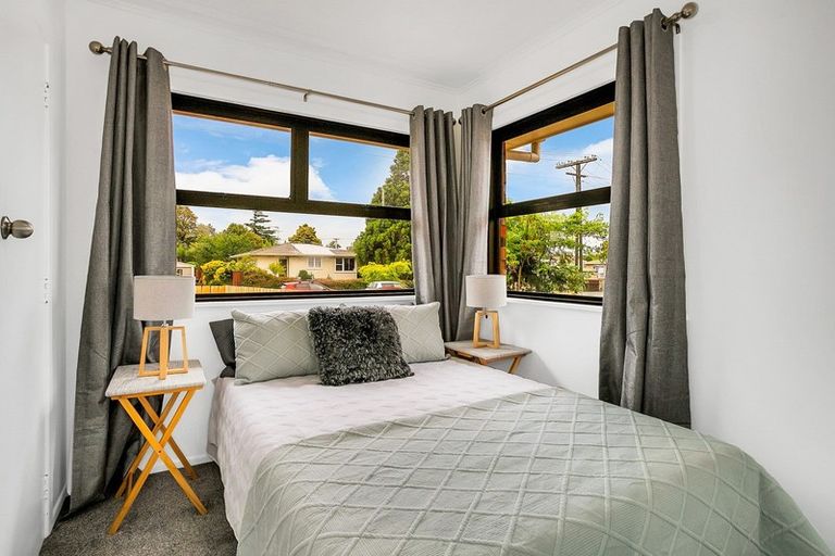 Photo of property in 4 Coles Place, Manurewa, Auckland, 2102