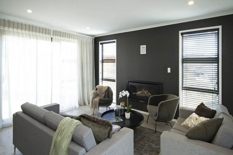 Photo of property in 92 Kahui Parade, Karaka, Papakura, 2113