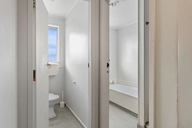 Photo of property in 49 Lee Street, Castlecliff, Whanganui, 4501