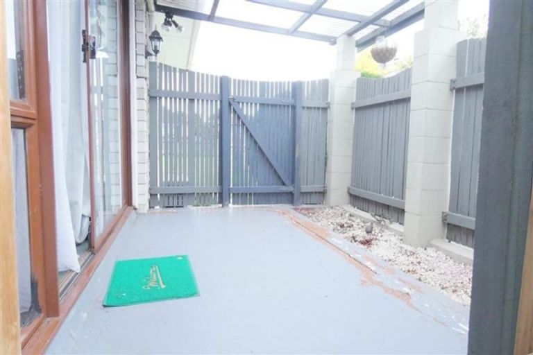 Photo of property in 1/1 Brooklyn Avenue, Papatoetoe, Auckland, 2025