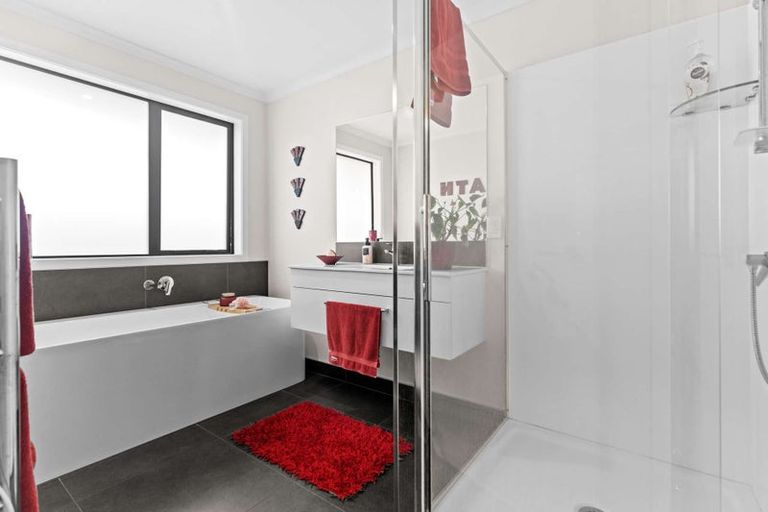 Photo of property in 32 Oak Ridge Drive, Te Awamutu, 3800