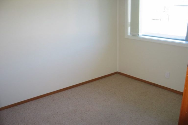 Photo of property in 2/28 Mona Vale Avenue, Riccarton, Christchurch, 8011