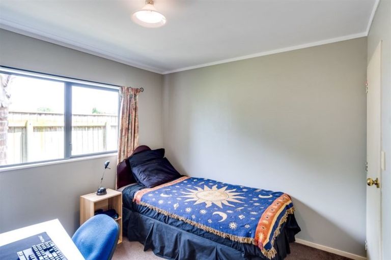 Photo of property in 45 Whiting Crescent, Greenmeadows, Napier, 4112