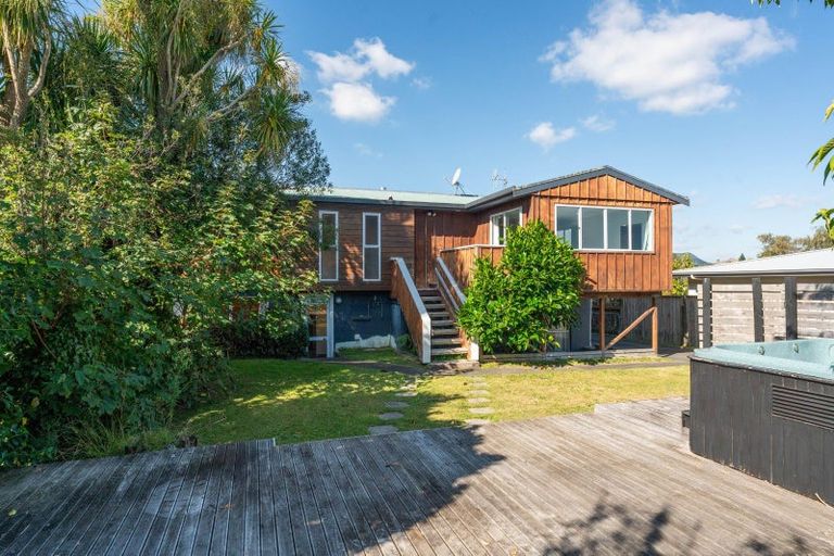 Photo of property in 61 Hinekura Avenue, Taupo, 3330
