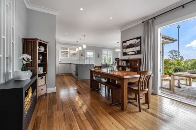 Photo of property in 12 Sunderland Avenue, Hobsonville, Auckland, 0616