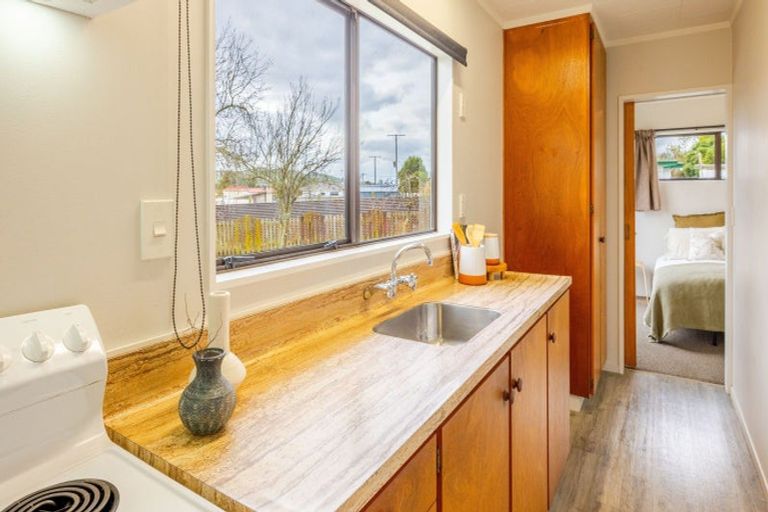 Photo of property in 6 Woburn Street, Waipukurau, 4200