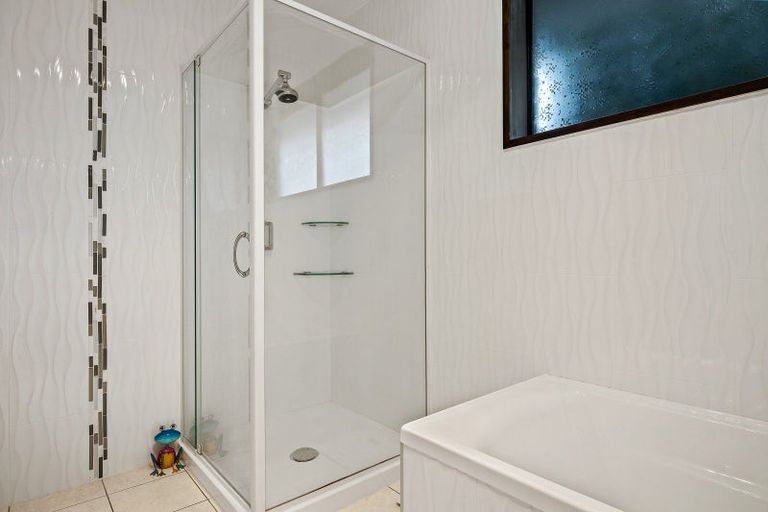 Photo of property in 57 Karnak Crescent, Russley, Christchurch, 8042