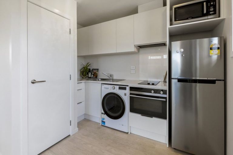 Photo of property in 12 Muster Road, Jacks Point, 9371