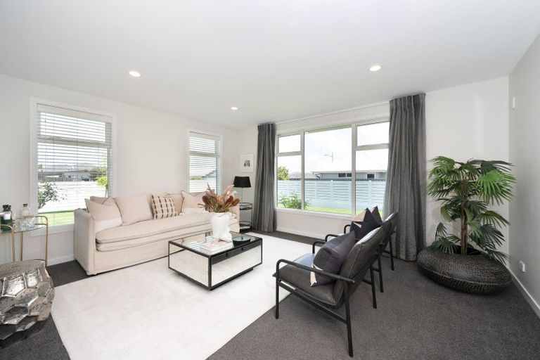 Photo of property in 9 Whakatomo Place, Havelock North, 4130