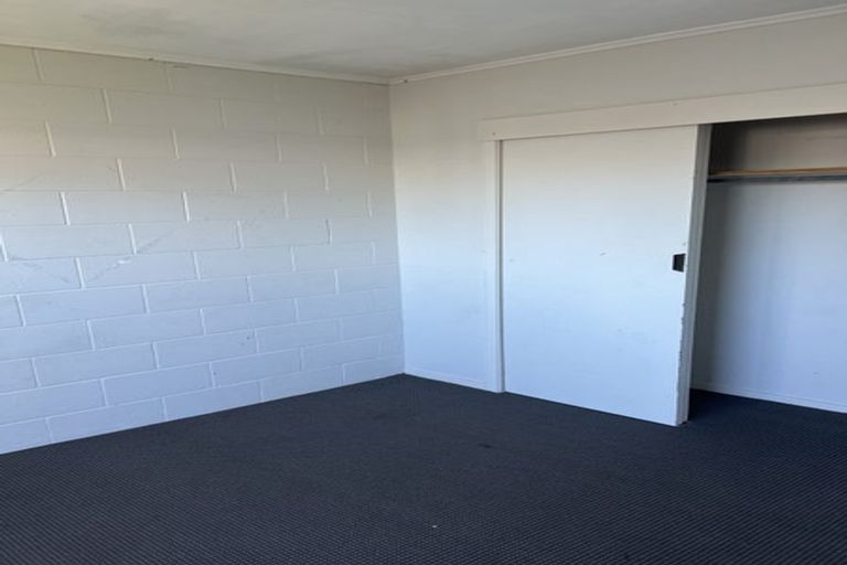Photo of property in 2/264 Wellington Road, Wainuiomata, Lower Hutt, 5014