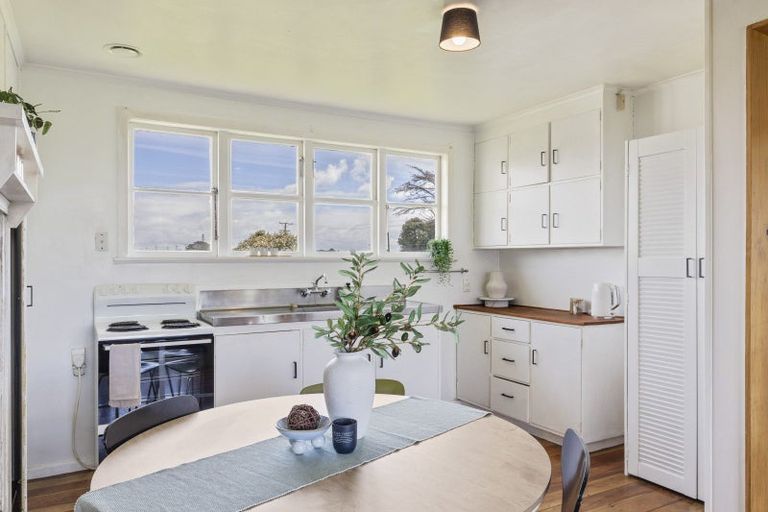 Photo of property in 260 Main North Road, Motunui, Waitara, 4383