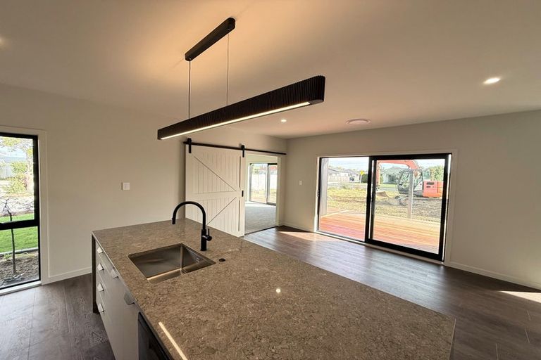 Photo of property in 114a Bartholomew Road, Levin, 5510
