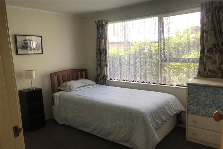 Photo of property in 8 Purcell Place, Melville, Hamilton, 3206