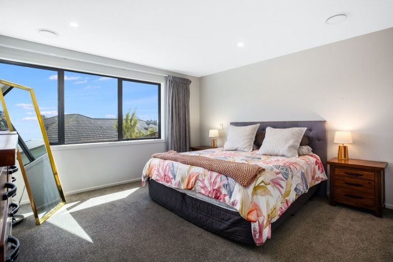 Photo of property in 194 Navigation Drive, Whitby, Porirua, 5024