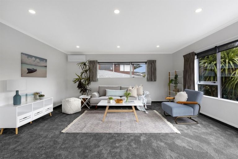 Photo of property in 44 Sailmaker Close, Whitby, Porirua, 5024