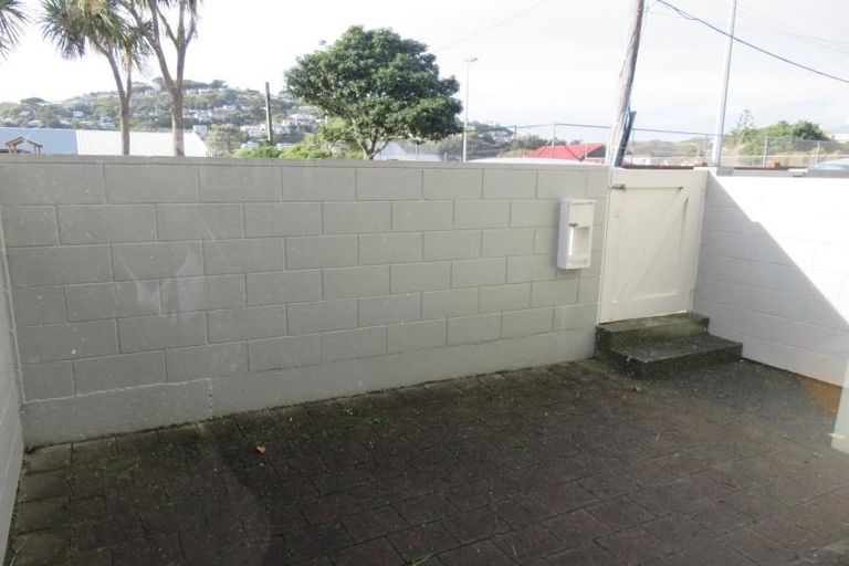 Photo of property in 21/4u Dr Taylor Terrace, Johnsonville, Wellington, 6037