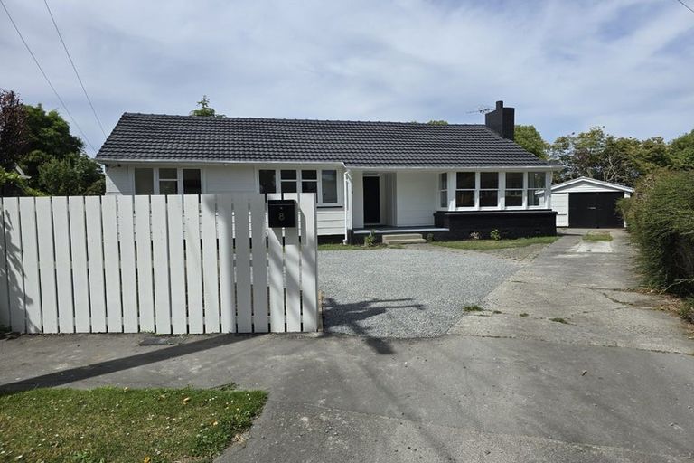 Photo of property in 8 Wadhurst Place, Burnside, Christchurch, 8053