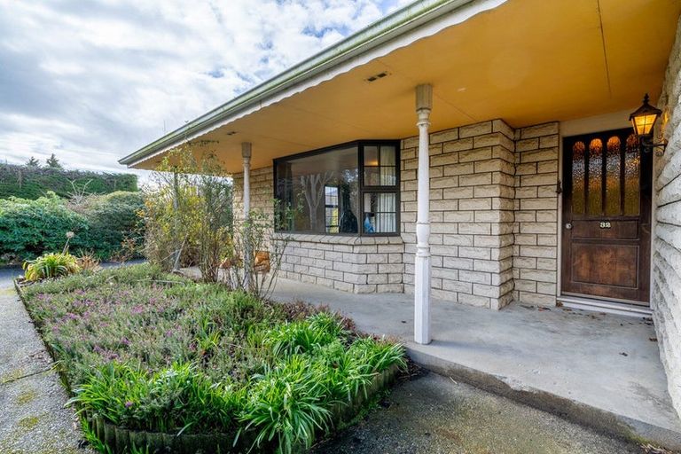Photo of property in 32 Newcastle Street, Riversdale, 9776