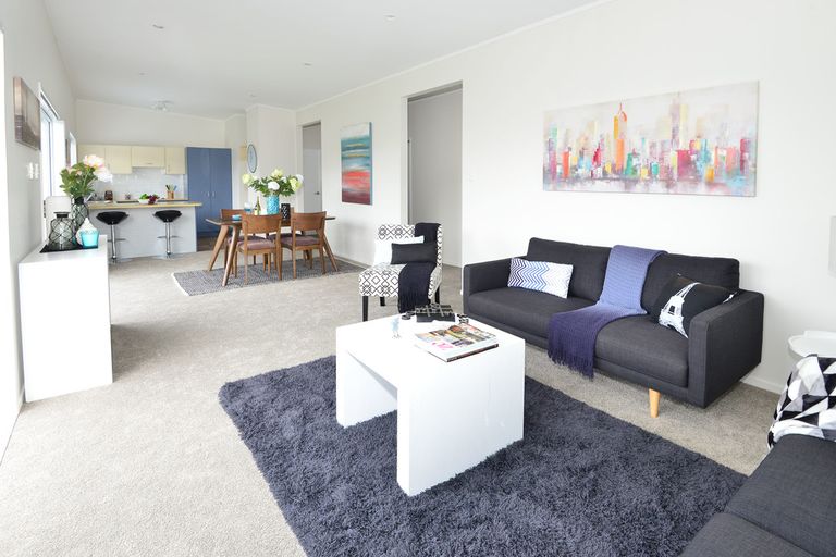 Photo of property in 5 Waiwera Place, Waiwera, Orewa, 0994