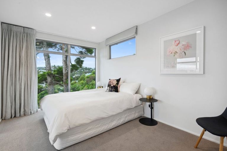 Photo of property in 29 Orangi Kaupapa Road, Northland, Wellington, 6012