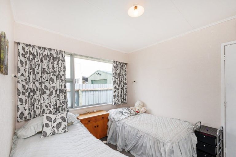 Photo of property in 16a Sandilands Street, Feilding, 4702