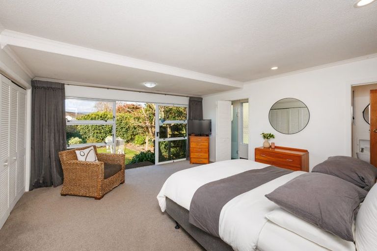 Photo of property in 11 Squires Place, Awapuni, Palmerston North, 4412