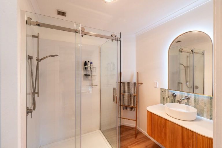 Photo of property in 10 Mahuri Road, Otatara, Invercargill, 9879