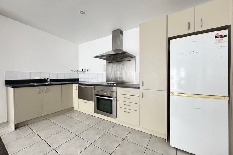 Photo of property in 5/41 Home Street, Mount Victoria, Wellington, 6011