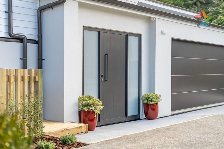 Photo of property in 13a Winifred Way, Belmont, Lower Hutt, 5010