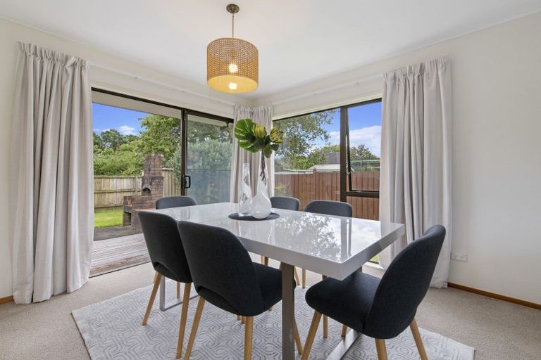 Photo of property in 33 Uppingham Crescent, Hillcrest, Auckland, 0627