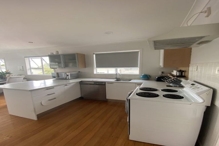 Photo of property in 23 Coronation Avenue, Pukekohe, 2120