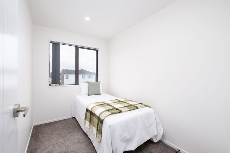 Photo of property in 42e Donegal Park Drive, Flat Bush, Auckland, 2019