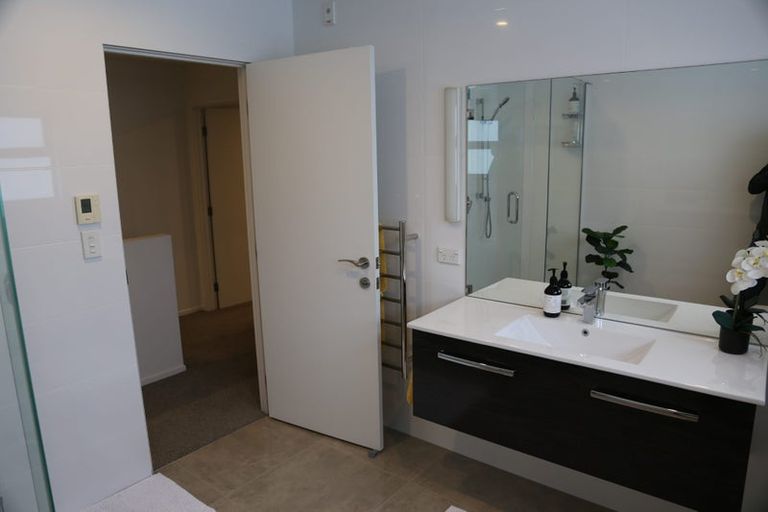 Photo of property in 1/86 Hurlstone Drive, Waiwhakaiho, New Plymouth, 4312