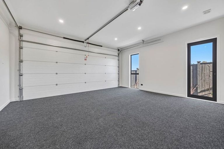 Photo of property in 8 Koheru Place, Long Bay, 0630