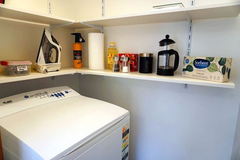 Photo of property in 8 Waikare Street, Karori, Wellington, 6012