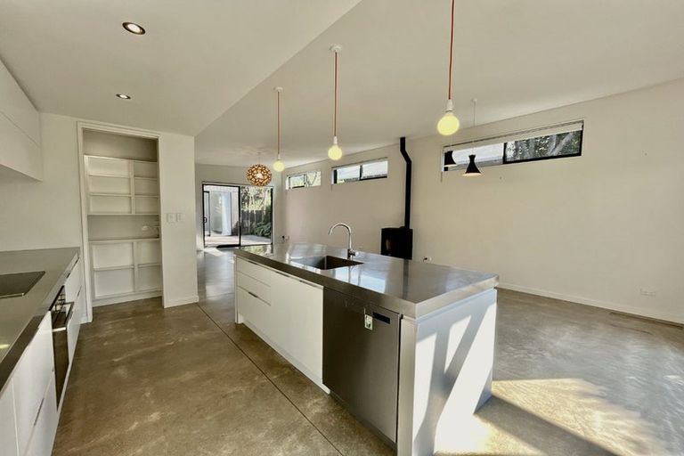 Photo of property in 91 Union Street, New Brighton, Christchurch, 8061