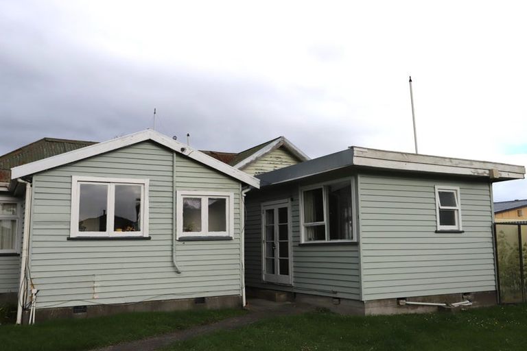 Photo of property in 40 Grafton Street, Waltham, Christchurch, 8011