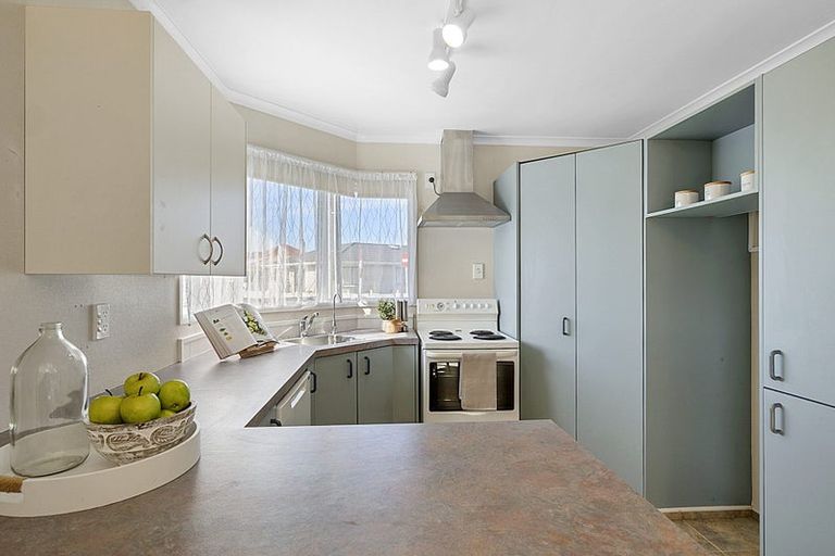 Photo of property in 1/17 Clemow Road, Fitzroy, New Plymouth, 4312