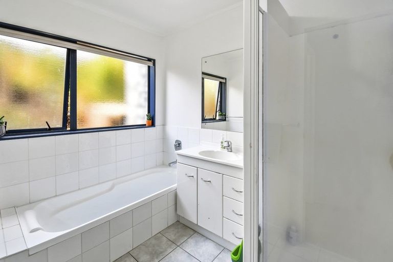 Photo of property in 32b Halsey Road, Manurewa, Auckland, 2102