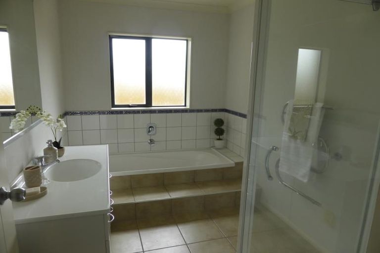 Photo of property in 45 Ridge View Crescent, Pukekohe, 2120